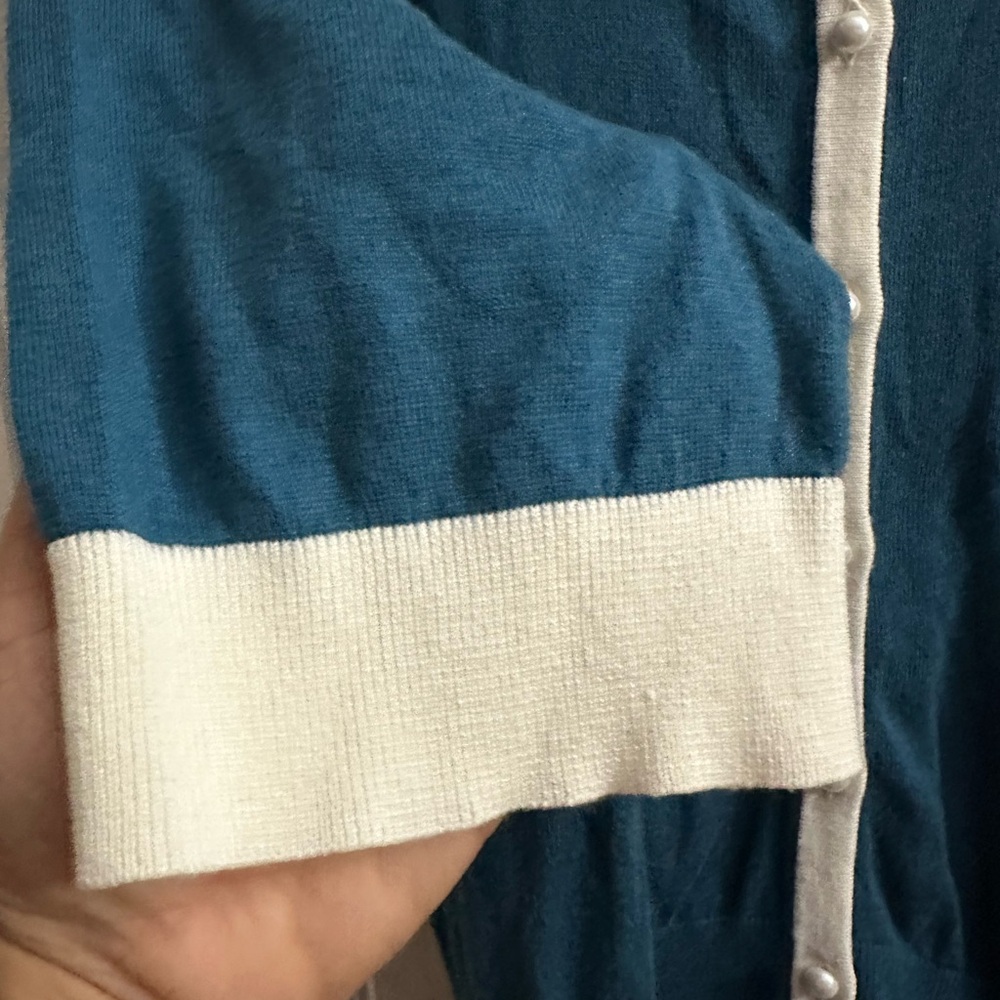 Her Universe Teal and White Short Sleeve Cardigan with Embroidered Collar - Picture 7 of 9